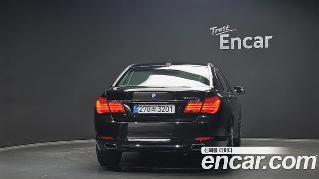 BMW 7-Series 2009 — photo 4