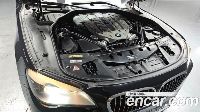 BMW 7-Series 2009 — photo 6