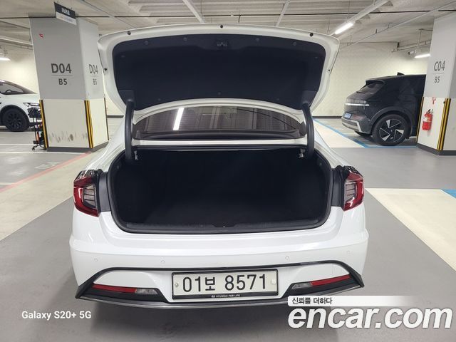 Hyundai Sonata 2020 — photo 17