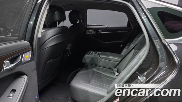 Genesis G80 2019 — photo 12