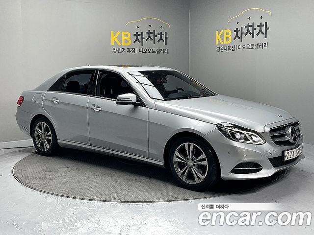 Mercedes-Benz E-Class 2014 — photo 1