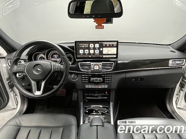 Mercedes-Benz E-Class 2014 — photo 7