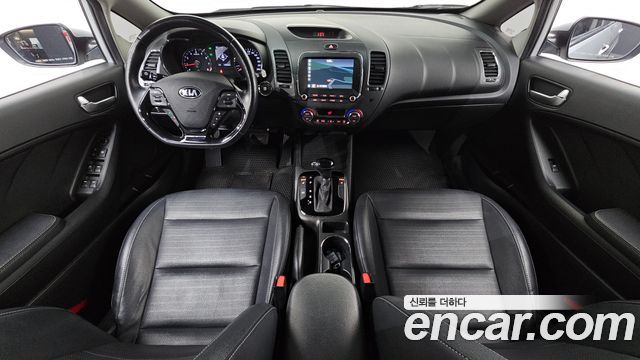 Kia K3 2016 — photo 7
