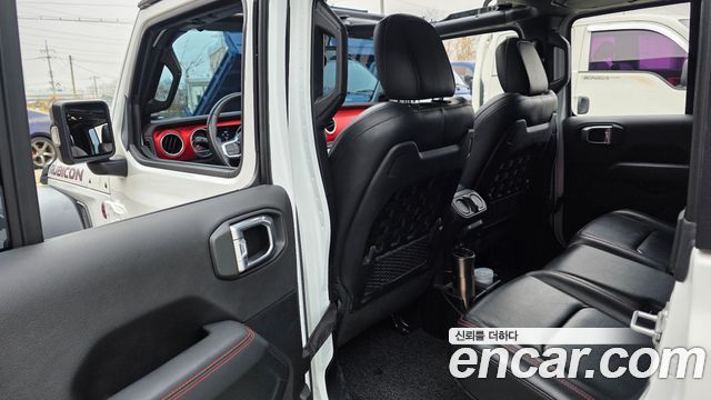 Jeep Gladiator 2021 — photo 17