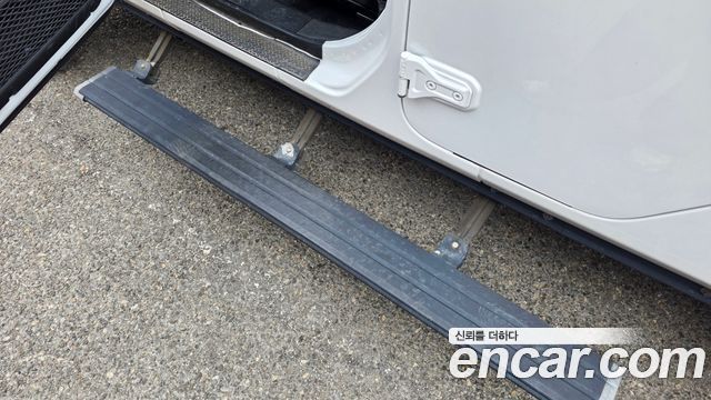 Jeep Gladiator 2021 — photo 19