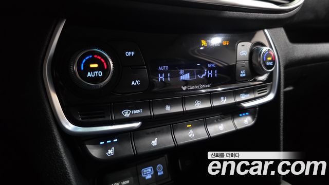 Hyundai Santafe 2019 — photo 16