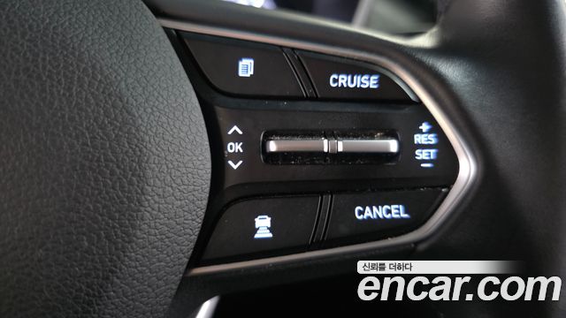 Hyundai Santafe 2019 — photo 17