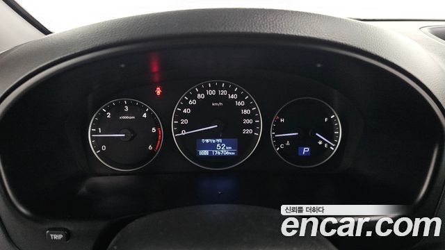 Hyundai Starex 2018 — photo 8