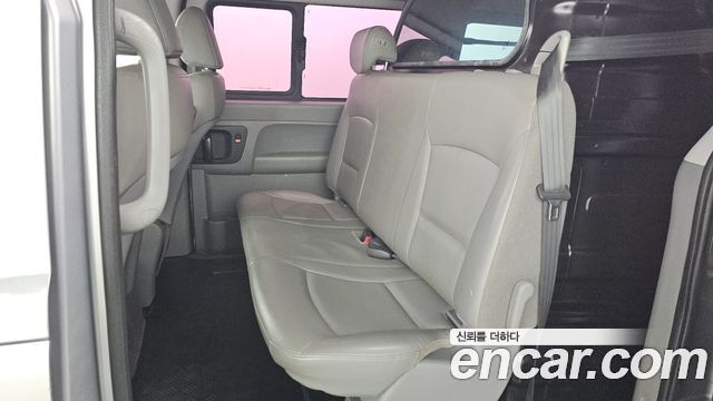 Hyundai Starex 2018 — photo 12