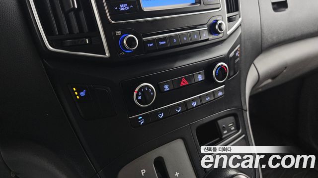 Hyundai Starex 2018 — photo 17