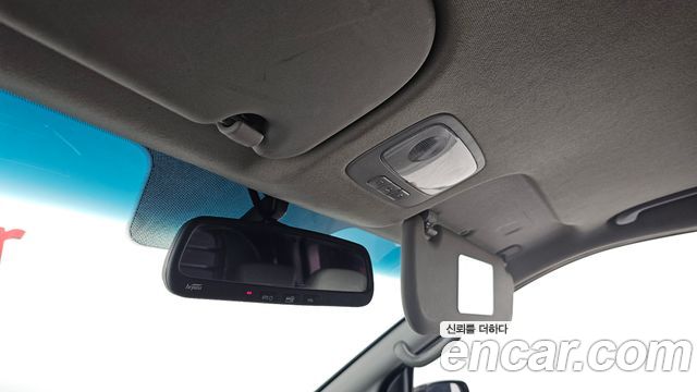 Hyundai Starex 2018 — photo 19