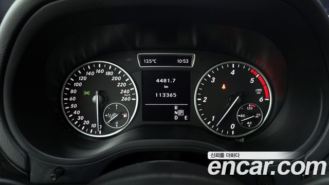 Mercedes-Benz B-Class 2015 — photo 8