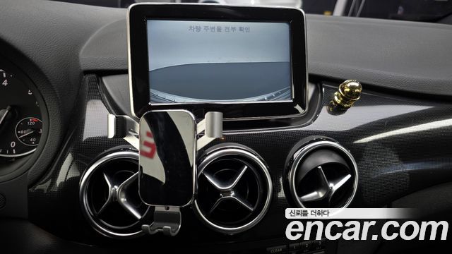 Mercedes-Benz B-Class 2015 — photo 15