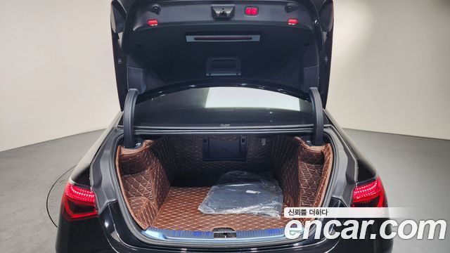 Mercedes-Benz S-Class 2021 — photo 20