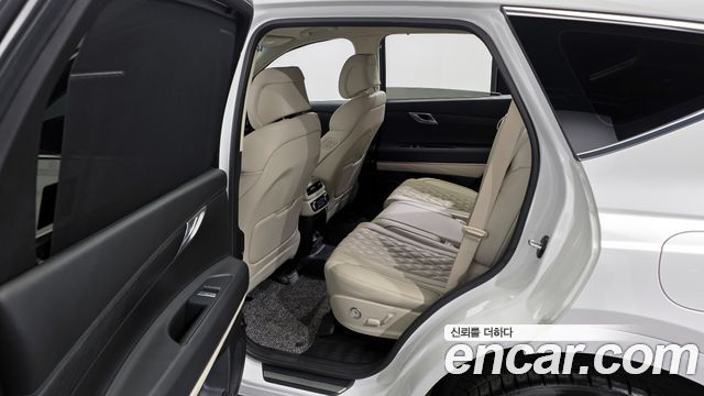 Genesis GV80 2022 — photo 11