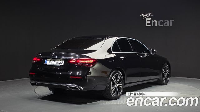 Mercedes-Benz E-Class 2021 — photo 2