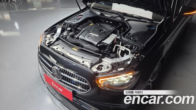 Mercedes-Benz E-Class 2021 — photo 6