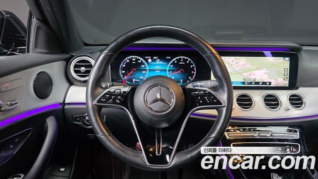 Mercedes-Benz E-Class 2021 — photo 14