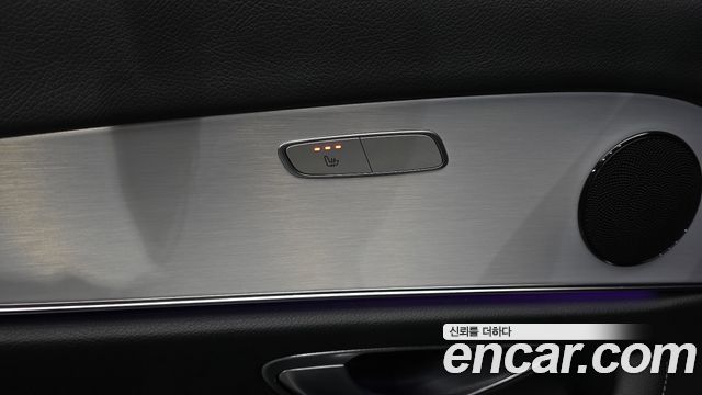 Mercedes-Benz E-Class 2021 — photo 19