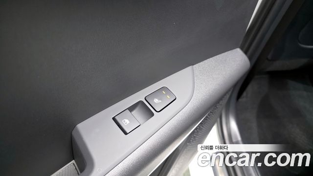 Kia Niro 2025 — photo 18