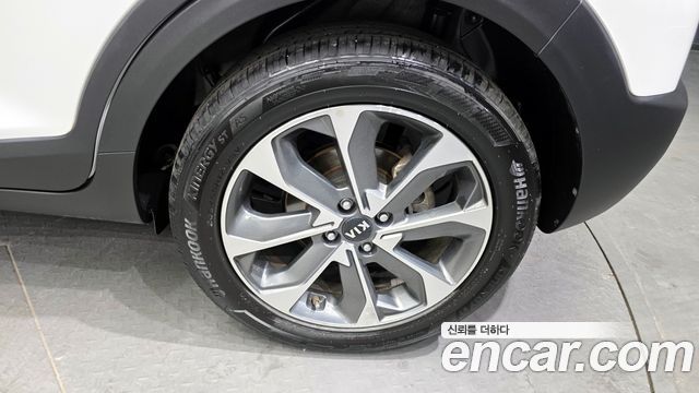 Kia Stonic 2018 — photo 5