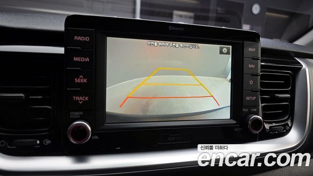 Kia Stonic 2018 — photo 17