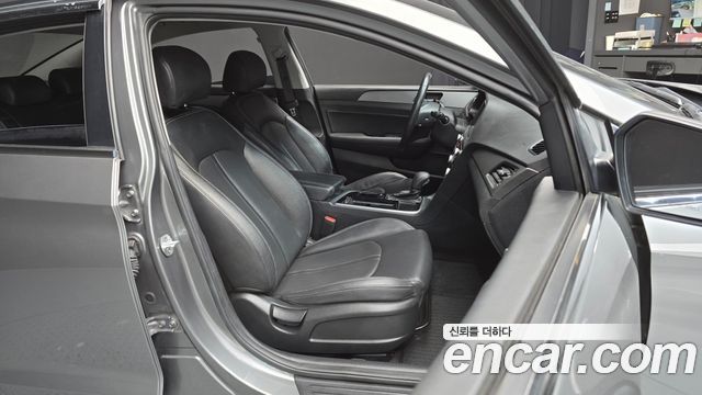 Hyundai Sonata 2018 — photo 12