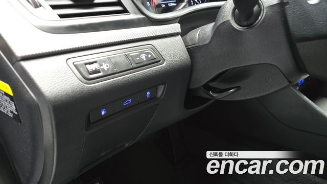 Hyundai Sonata 2018 — photo 15