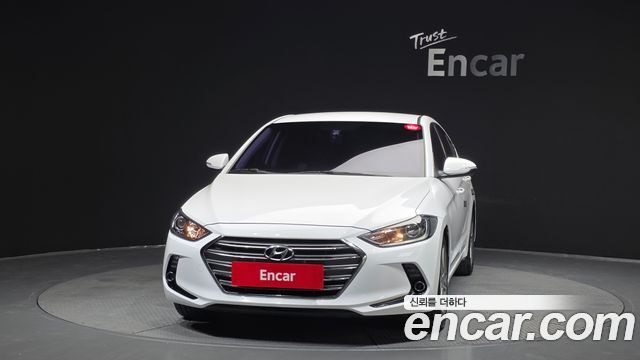Hyundai AVANTE 2018 — photo 3