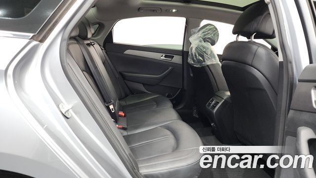 Hyundai Sonata 2015 — photo 12