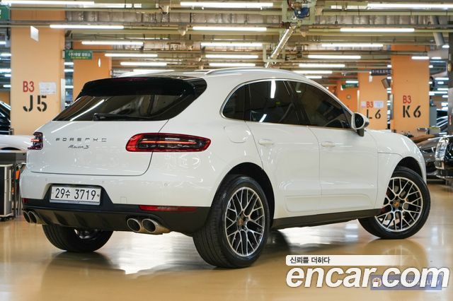 Porsche Macan 2017 — photo 2