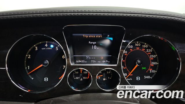 Bentley Flying Spur 2013 — photo 8
