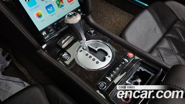 Bentley Flying Spur 2013 — photo 9