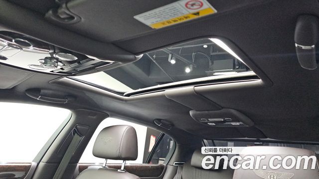 Bentley Flying Spur 2013 — photo 17