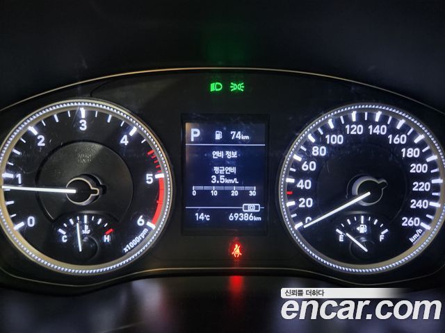 Hyundai Santafe 2019 — photo 11