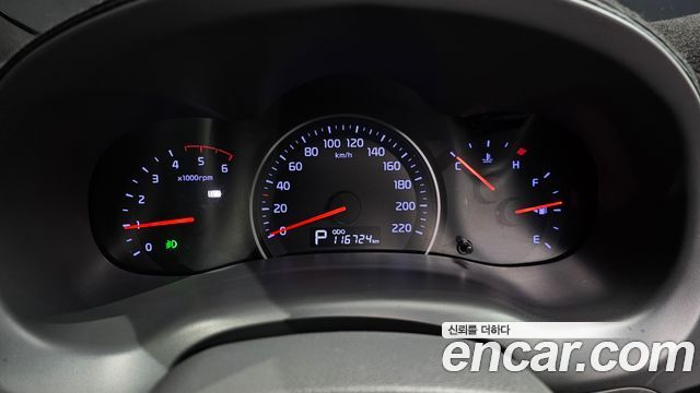 Kia Canival 2013 — photo 8
