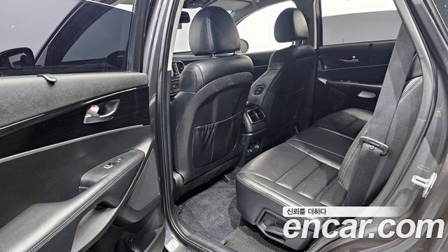 Kia Sorento 2019 — photo 12