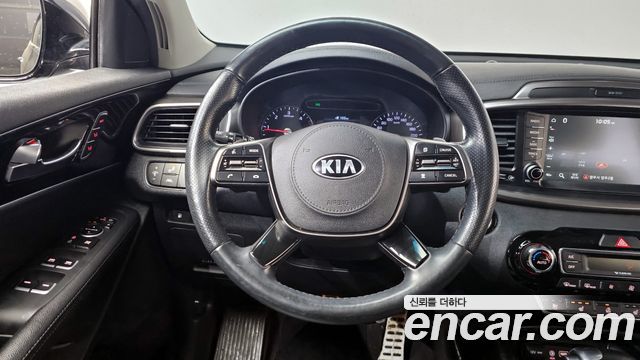 Kia Sorento 2019 — photo 16