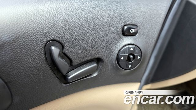 Kia Canival 2010 — photo 14