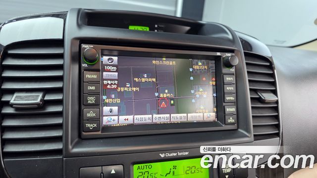 Kia Canival 2010 — photo 18