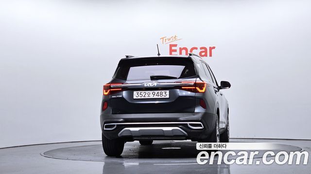 Kia Seltos 2023 — photo 4