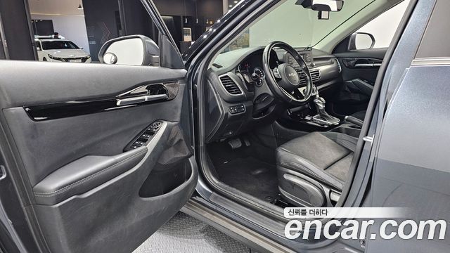 Kia Seltos 2023 — photo 10