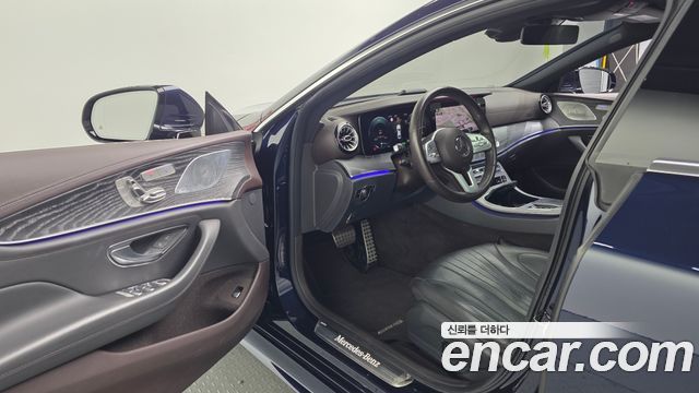 Mercedes-Benz CLS-Class 2021 — photo 10
