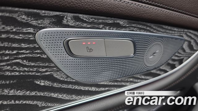 Mercedes-Benz CLS-Class 2021 — photo 18