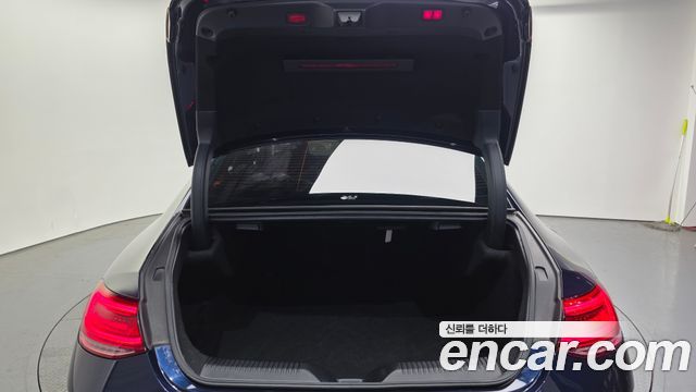 Mercedes-Benz CLS-Class 2021 — photo 20