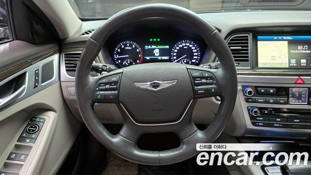 Genesis G80 2017 — photo 20