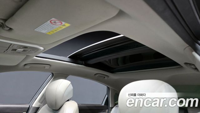 Genesis G80 2017 — photo 25