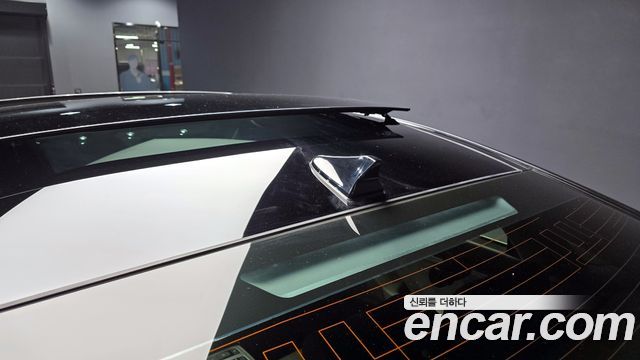 Genesis G80 2017 — photo 29