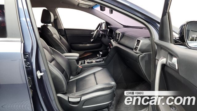 Kia Sportage 2016 — photo 11
