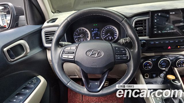 Hyundai Venue 2020 — photo 19
